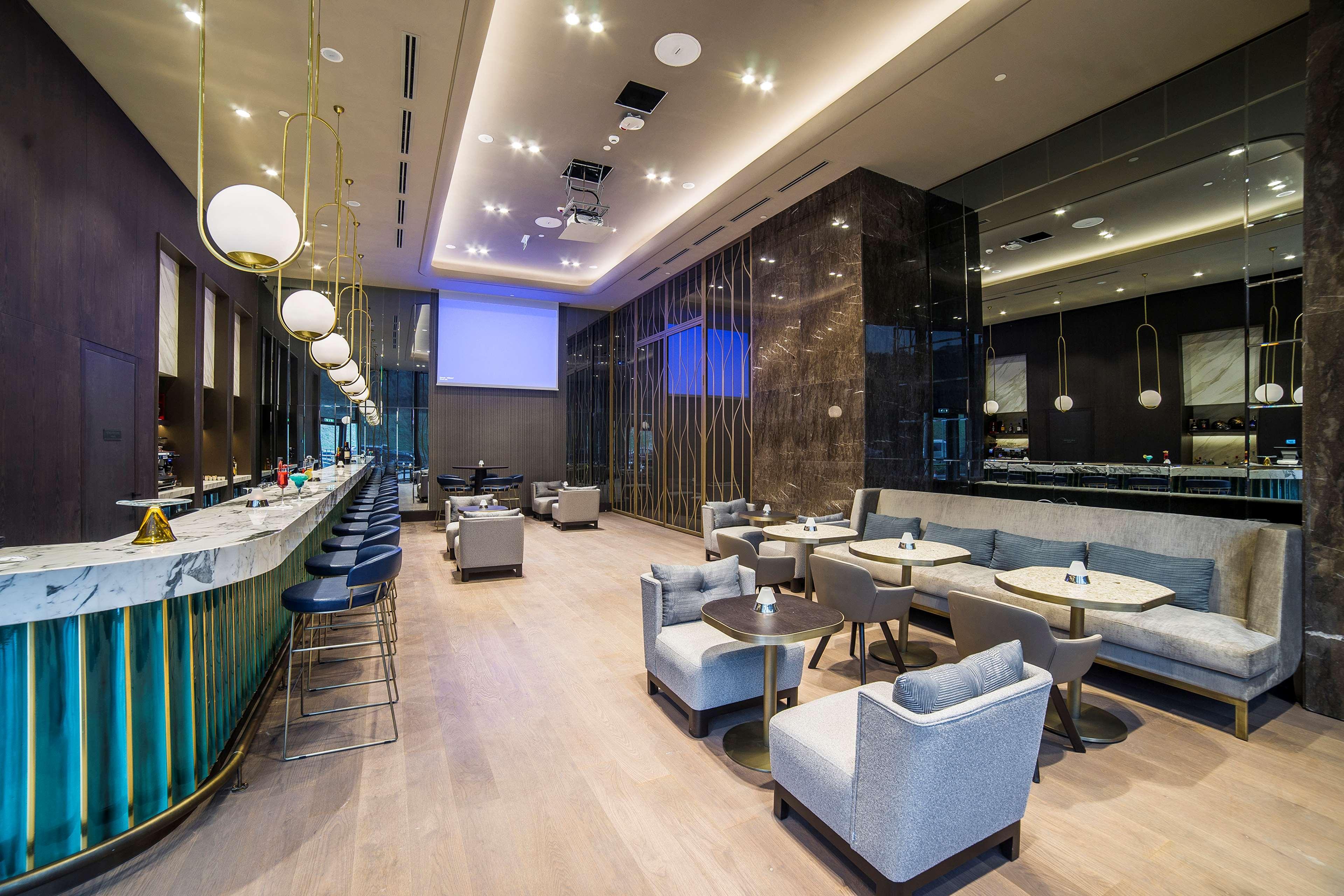 Radisson Collection Hotel, Vadistanbul Exterior photo The lounge at Istanbul Ataturk Airport