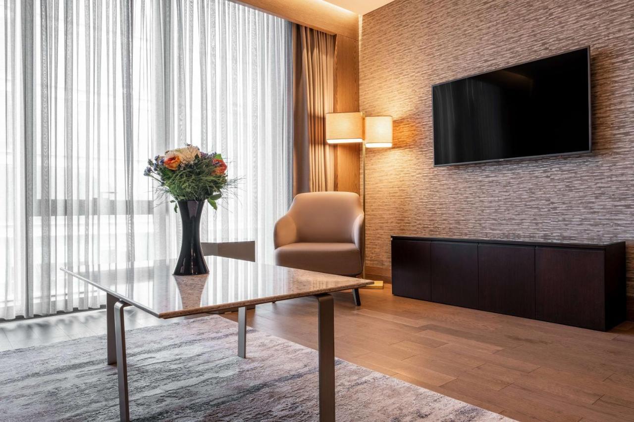 Radisson Collection Hotel, Vadistanbul Exterior photo A living room at the hotel