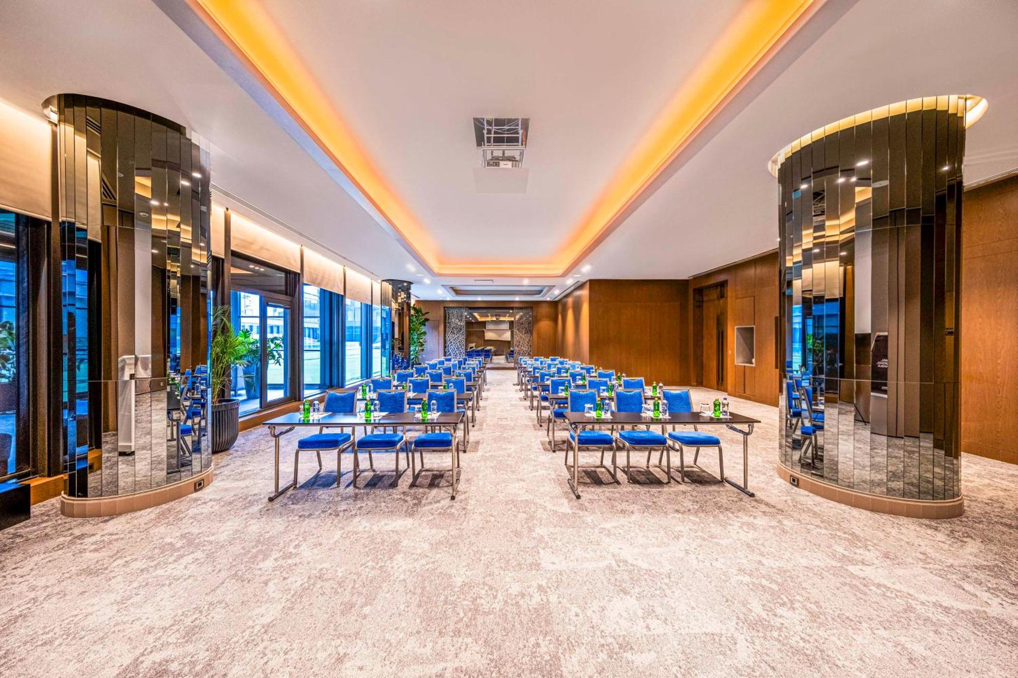 Radisson Collection Hotel, Vadistanbul Exterior photo Meeting room